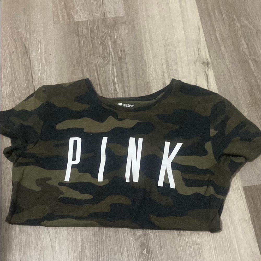 PINK Victoria's Secret Green and Black Short Sleeve Tees